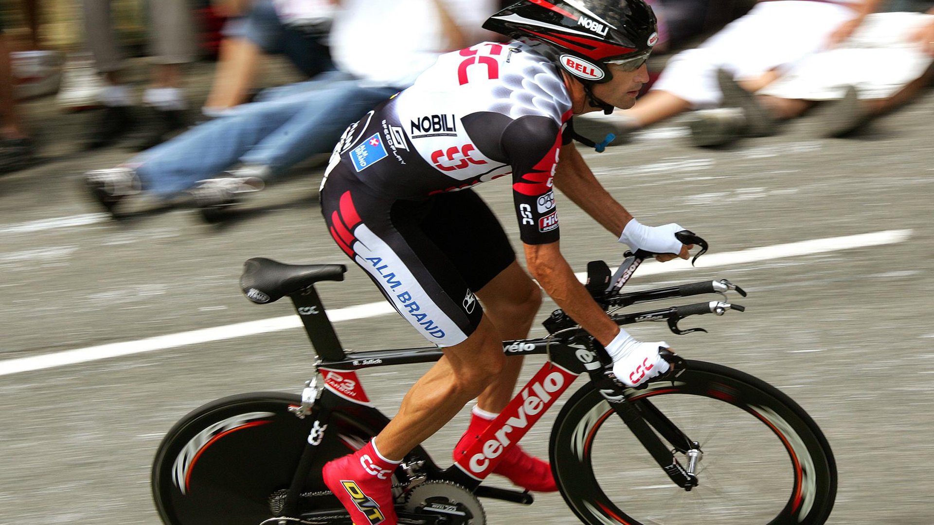 Doinb遭遇十五连败,巴塞罗那教练面临压力!